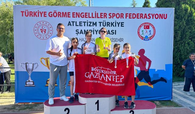 Büyükşehir’li sporculardan büyük başarı