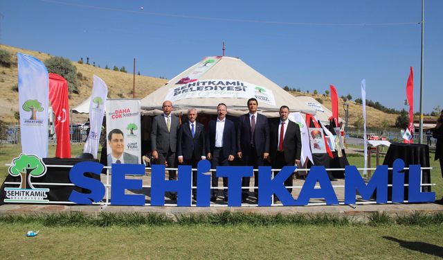 Ahlat’ta yerini aldı