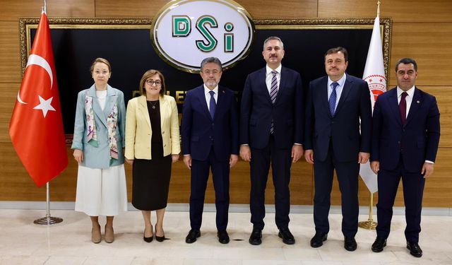 Ankara'dan gülerek döndük