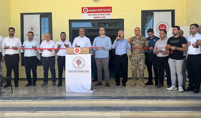 Araban merkez cami ibadete açıldı
