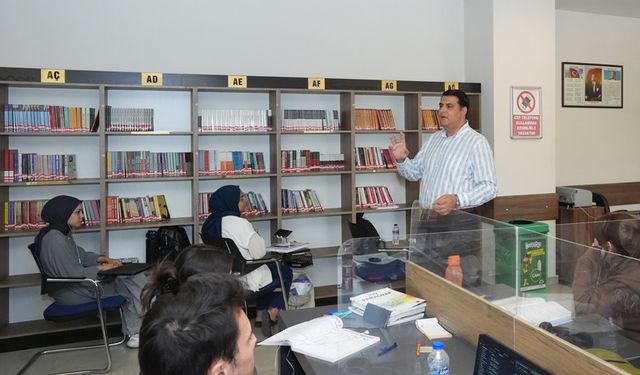 Başkan gençlerin yanında