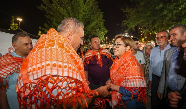 Dernekler festivalde buluştu