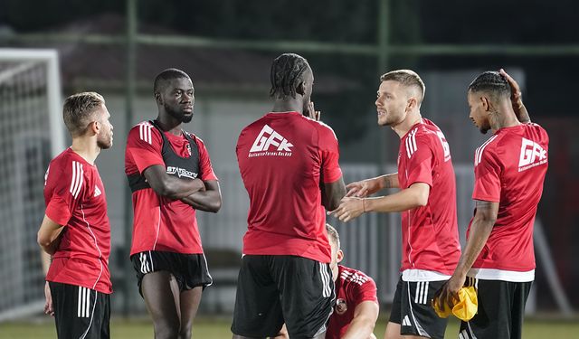 Maxim acaba ne konuştu?