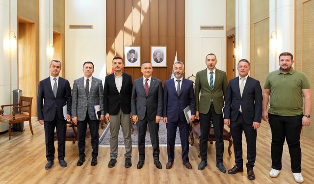 Vali'den İnternet hamlesi
