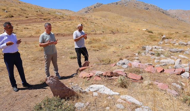Yaylacılardan geriye mezar taşları kaldı