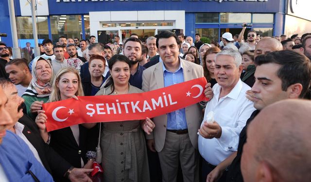 Yılmaz’a büyük karşılama