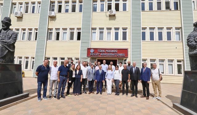 Akademik kurulda mesaj