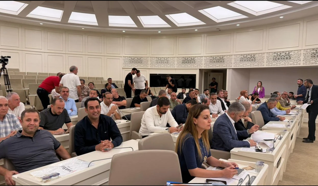 Akaryakıt istasyonu kuru yemişçiye gitti