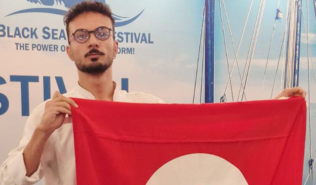 Altın madalya ile döndü