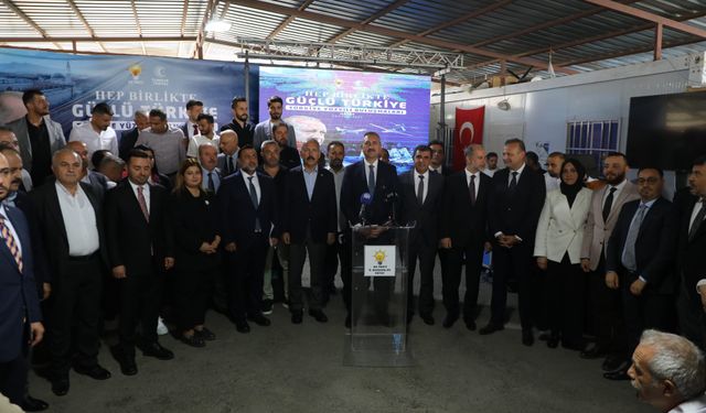 Aynı sofrada oturacağız