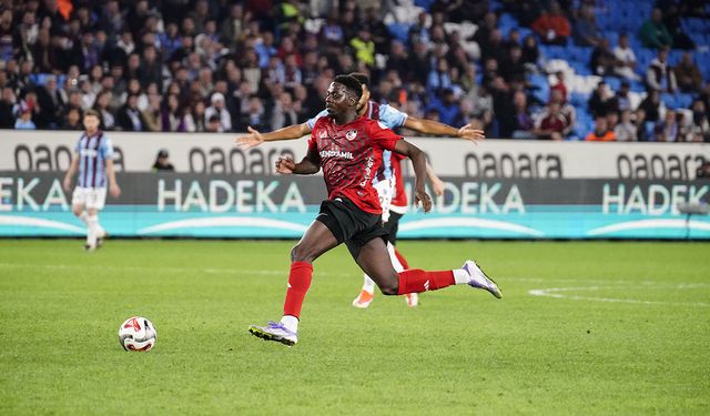 Bayo ilk 11 de olabilir