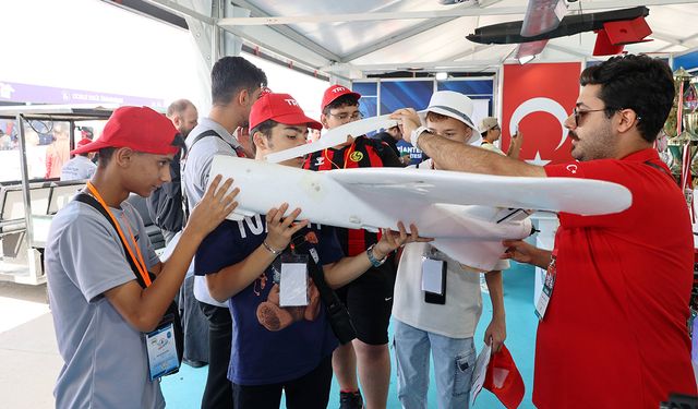 GAÜN standı ilgi odağı