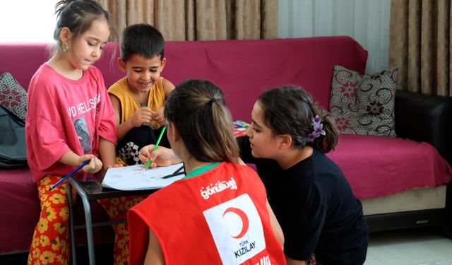 Kızılay’dan öğrenciye yardım eli