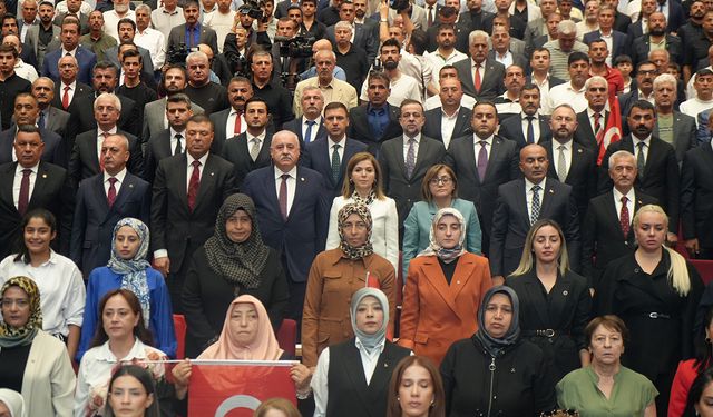 MHP'den gövde gösterisi