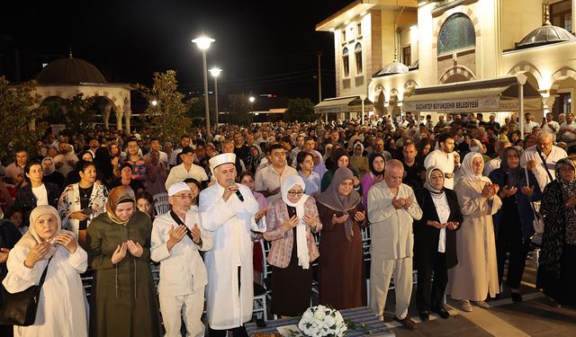 Şahin’den duygusal uğurlama