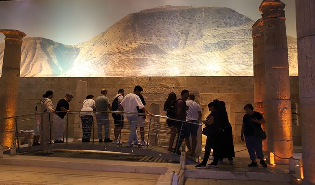 Turistlerin ilk durağı oldu