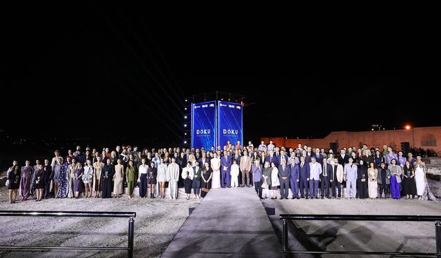 Kalede yarışmalı defile