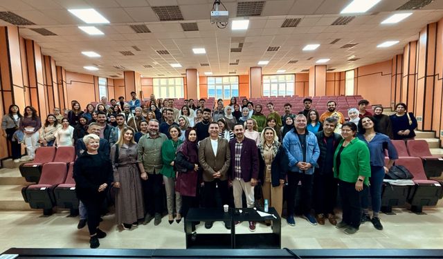 Namık Baydar'dan Üniversitede hayat ders