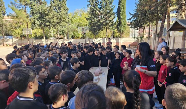 Öğrencilere ilk yardım eğitimi