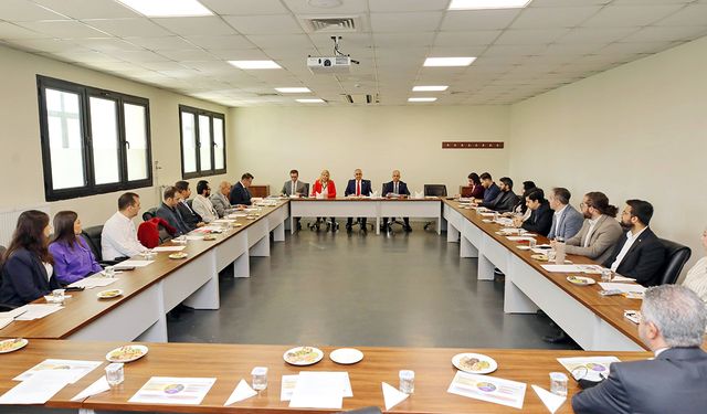 Rektörden kurumsal dayanışma vurgusu