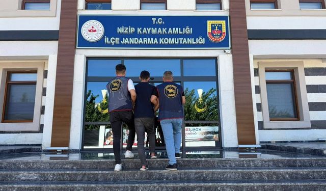 Uyuşturucu tacirini jandarma yakaladı