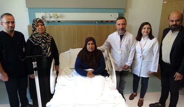 Mide ağrısıyla gitti, organlarının ters olduğunu öğrendi