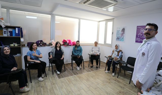 Anne adayları gebe okuluyla yol alıyor