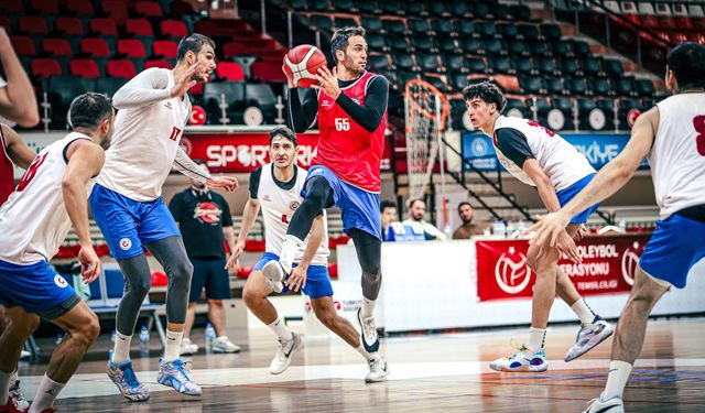 Basketbolda rota Fenerbahçe!