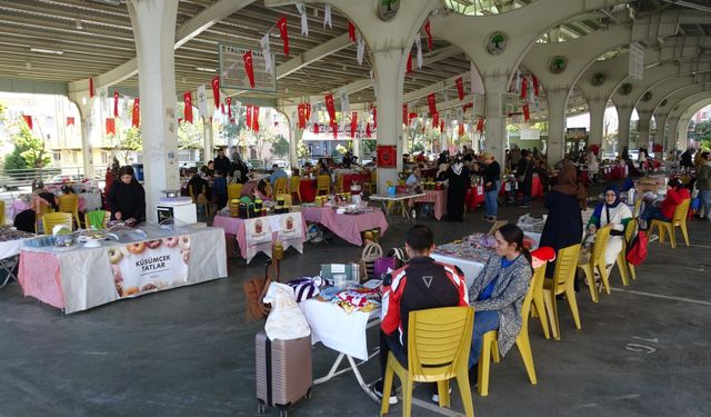 Bu çarşıda el emeği var