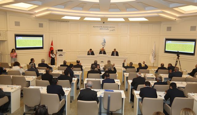 Büyükşehir meclisinde benzin istasyonu tartışması