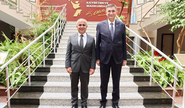 GSO’dan rektöre ziyaret