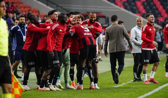 Hasret 3 maça çıktı