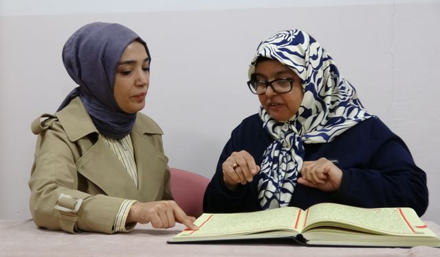 Kur'an-ı Kerim'i bir ayda öğrendi