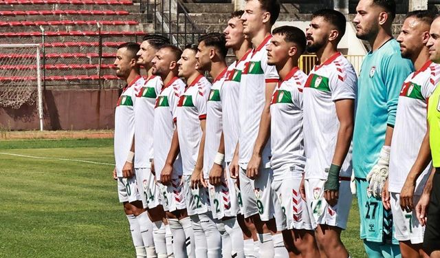 Rakibimizin 16 futbolcusu sevk edildi