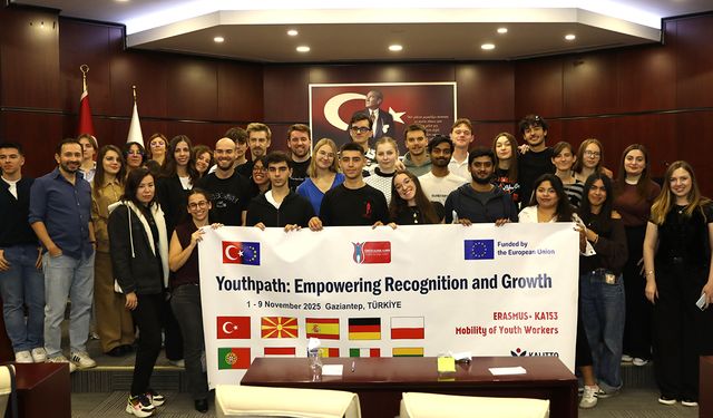 Türk ve yabancı öğrenciler buluştu