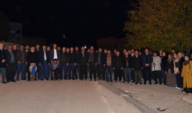 Açar ekibiyle geziyor