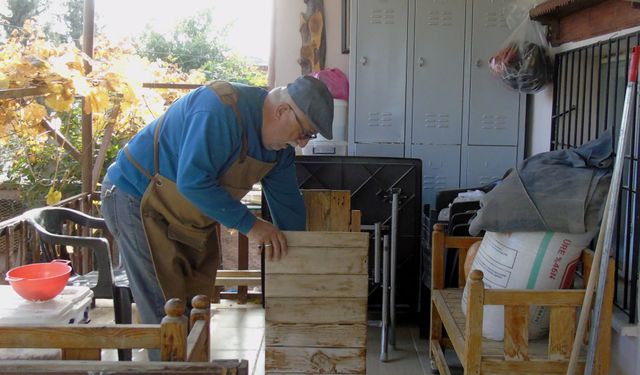 Atık ahşaplar sanata dönüştü