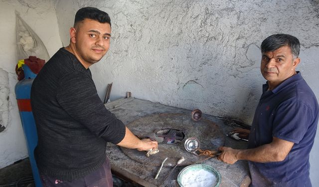 Kalaycılık baba-oğulun emeğiyle ayakta