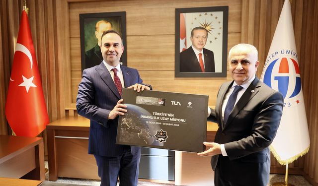 Bakan’dan Rektöre ziyaret