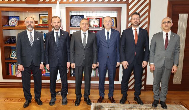 Demirci: İlaç politikaları değişmeli