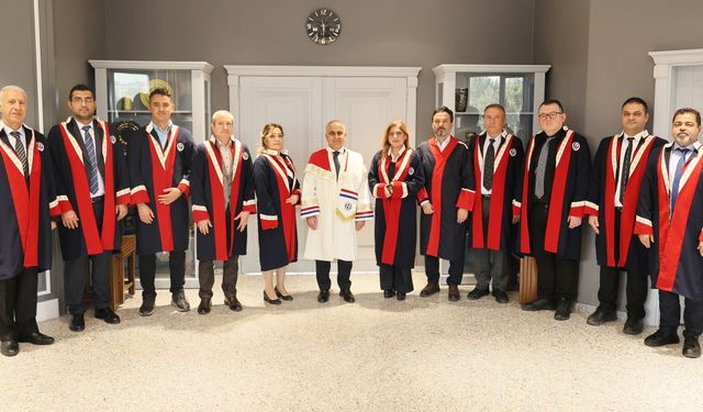 GAÜN’de cübbe ve rozet töreni