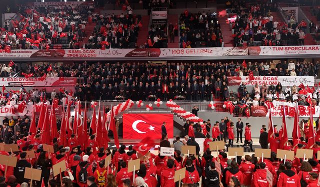 Kamil Ocak bu salonla yaşayacak