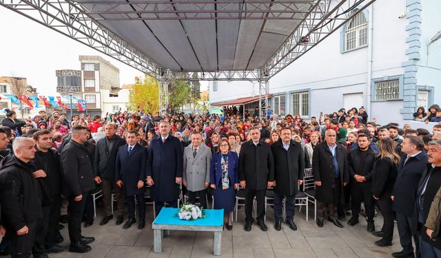 Mithat Paşa parkı açıldı