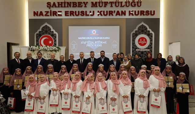 Öğrenciler hafızlık belgesi aldı