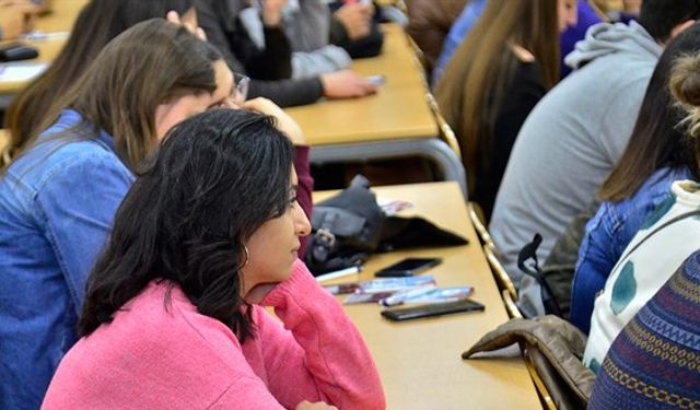 Üniversitelerde yoklama dönemi değişti