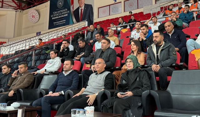 Vali Çeber yalnız bırakmadı