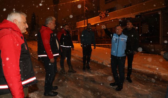 Nizip’te ekipler nefes almadan çalıştı