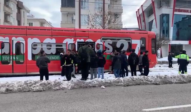 Rasaf yolunda tramvay kazası