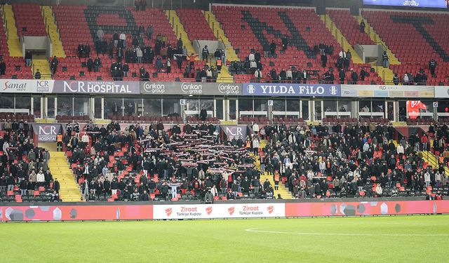 Taraftar bekliyorlar