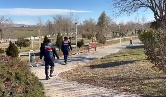 Uygulamada yakalandılar